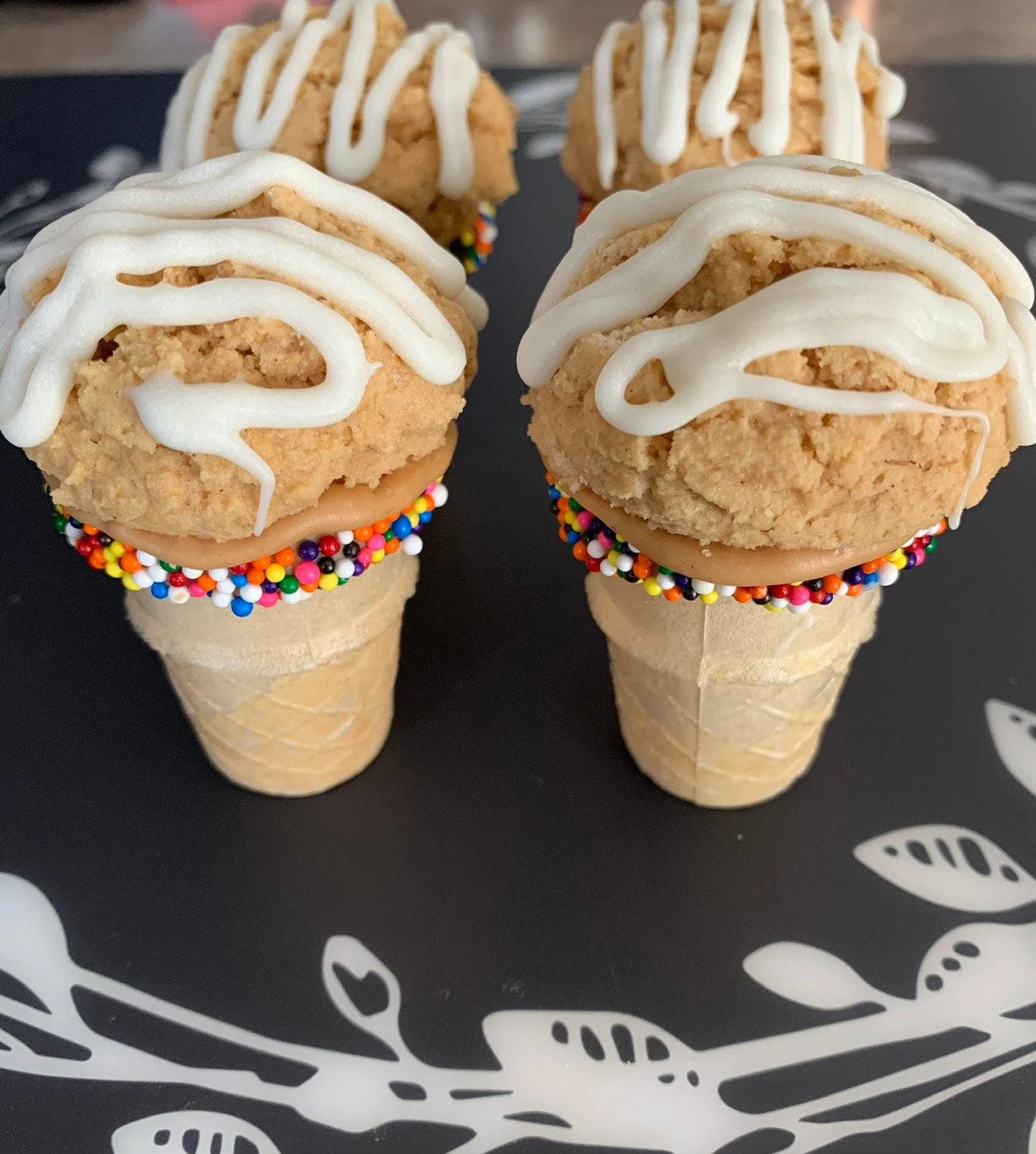 Snicker'Poodle Haagen Dogz - TOP DOG PICK