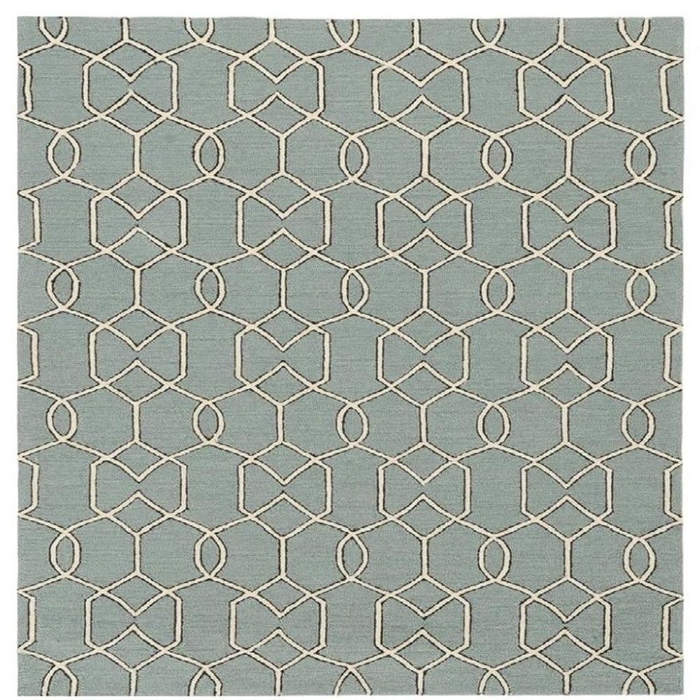 7' X 7' Green and Ivory Hand Hooked Area Rug