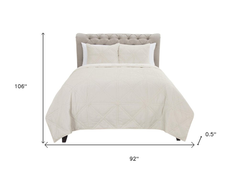 Set of Three Ivory Geometric King Quilt