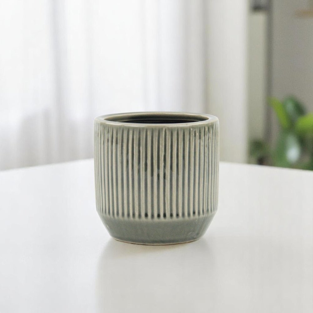 Gray Ceramic 17 Ounce Striped Round Distressed Pot Planter