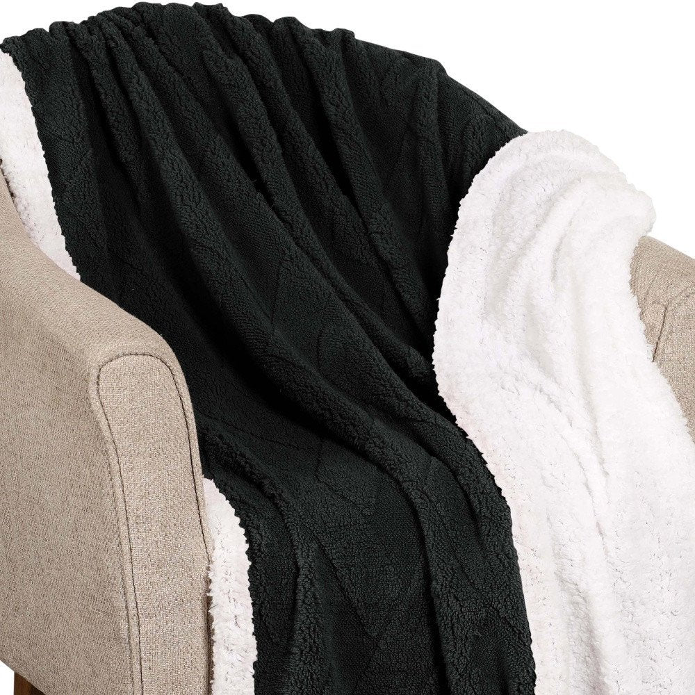 King Black Fleece Knitted Plush Blanket