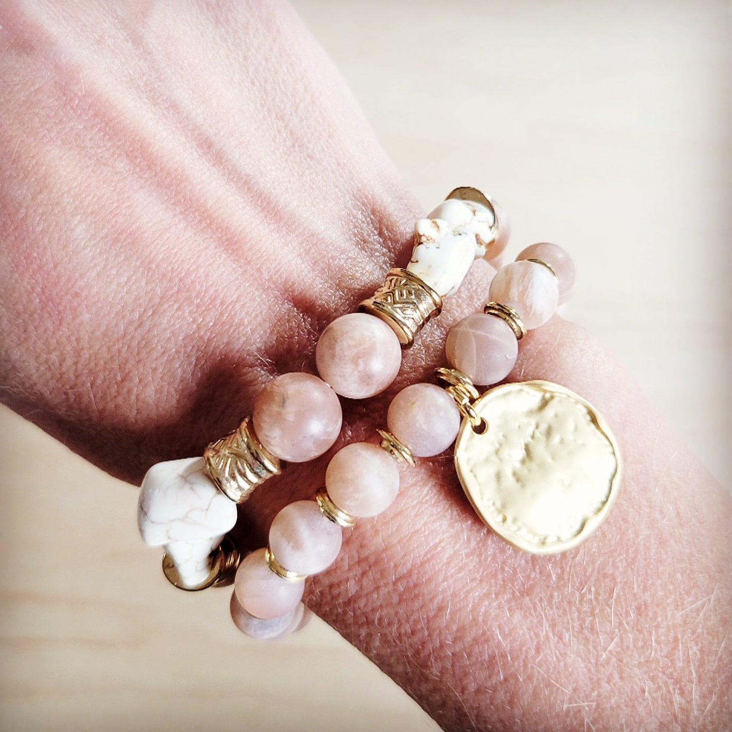 Frosted Sunstone Stretch Bracelet w/ Matte Gold Charm 811q