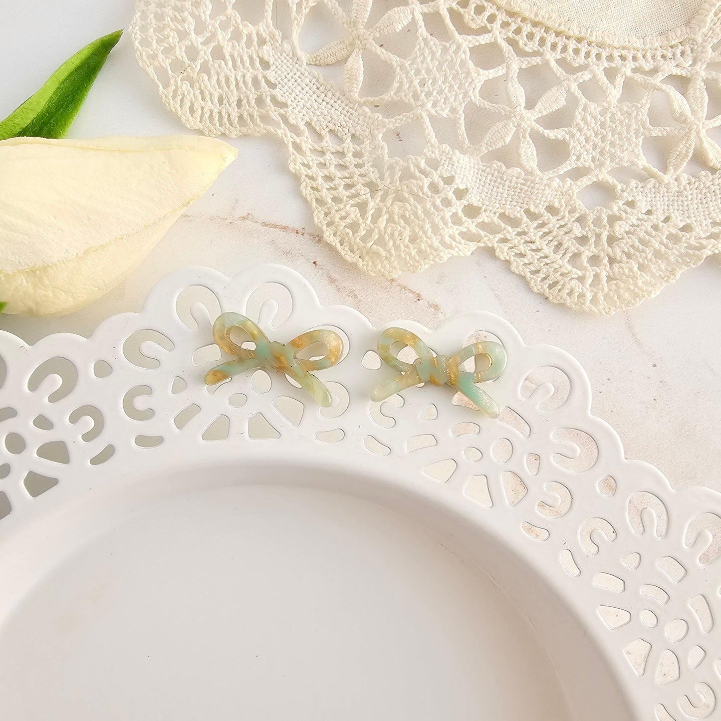 Bowie Studs - Champagne Mint