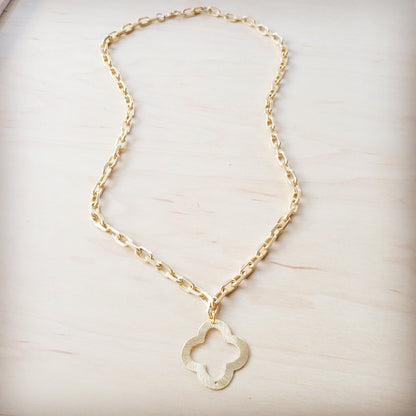 **Matte Gold Small Quatrefoil Pendant Necklace 257lh
