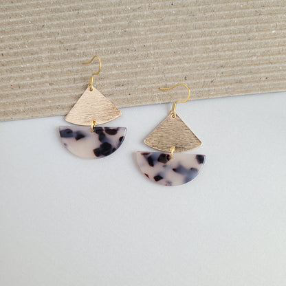 Ava Earrings - Blonde Tortoise