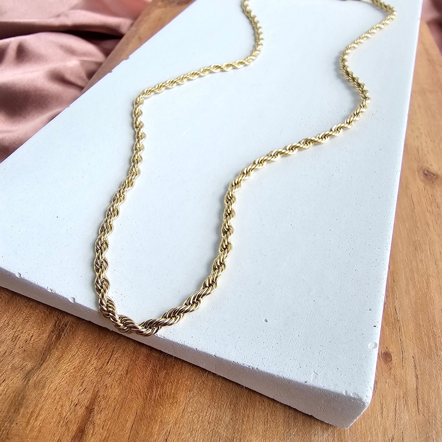 Luxe Gold Rope Chain - 18"