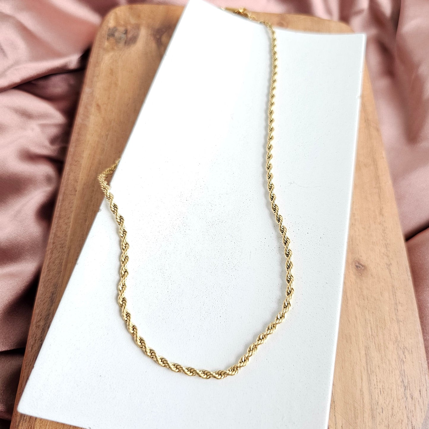 Luxe Gold Rope Chain - 20"