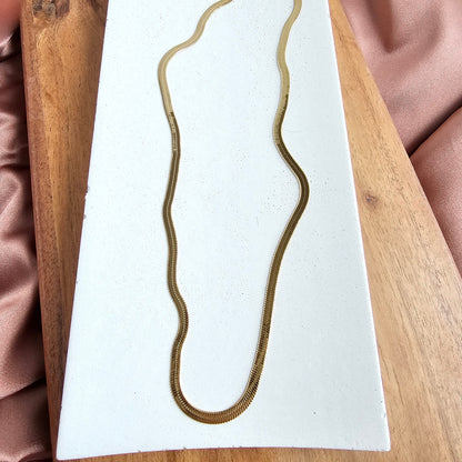 Luxe Gold Delicate Herringbone Chain - 16"