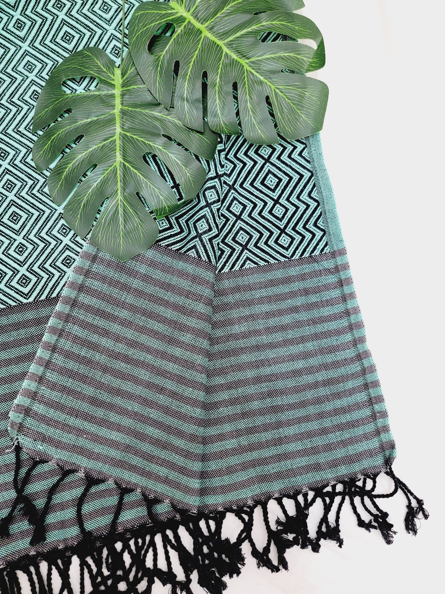 Beach/Bath Sand Free Towels-Easy Carry Quick Dry Thin Towel - Black/Green