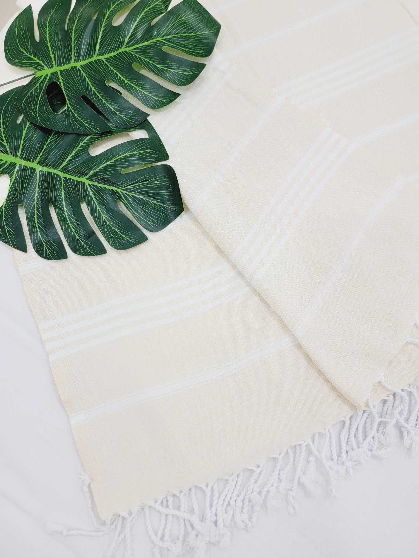 Easy carry Quick Dry Towel 70x40 - Yellow
