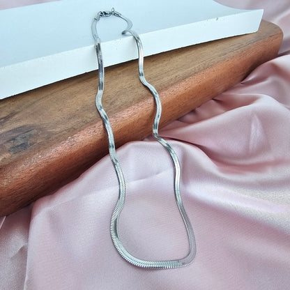 Luxe Silver Delicate Herringbone Chain - 18"