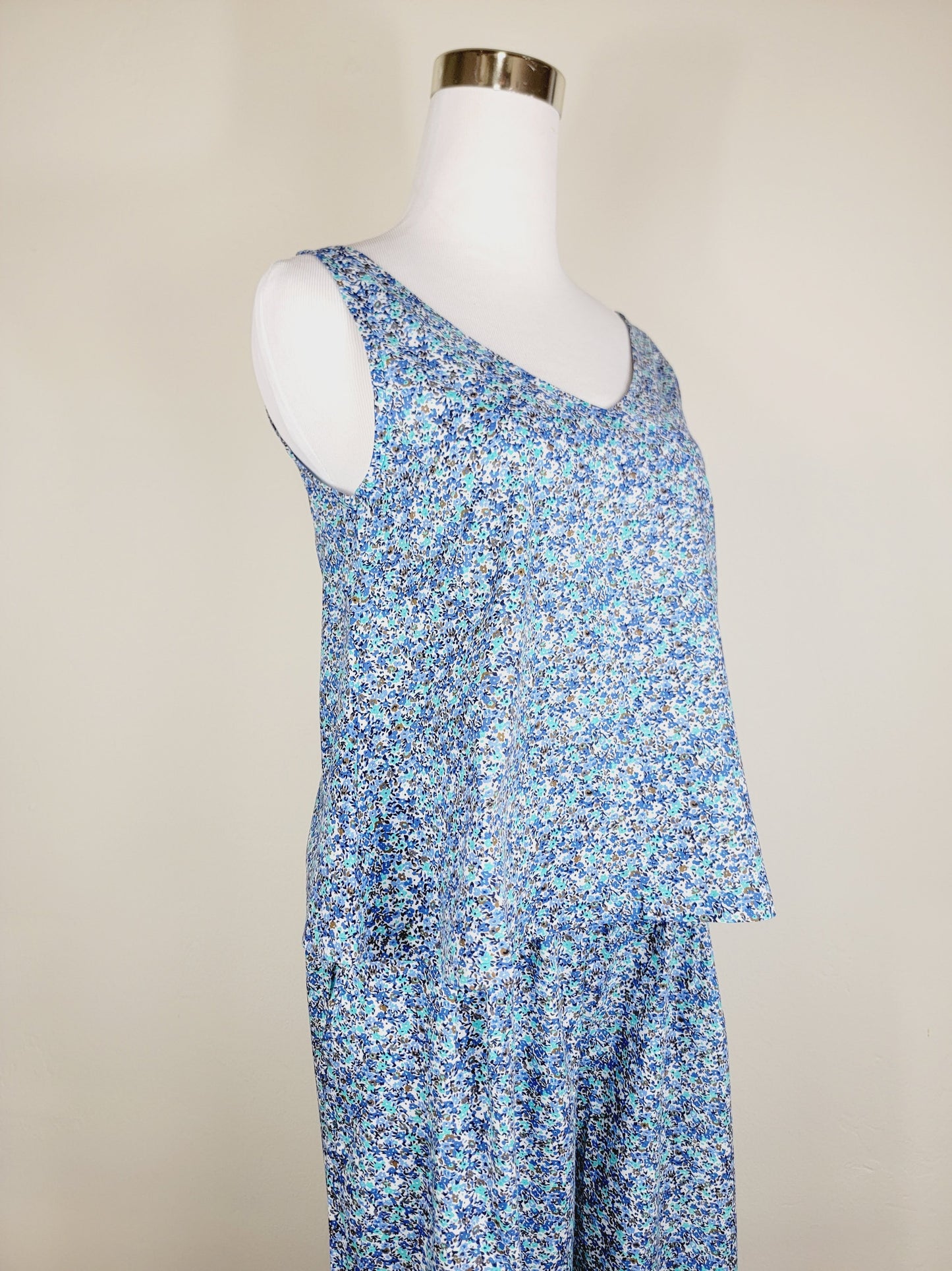 A LINE CUT TANK TOP