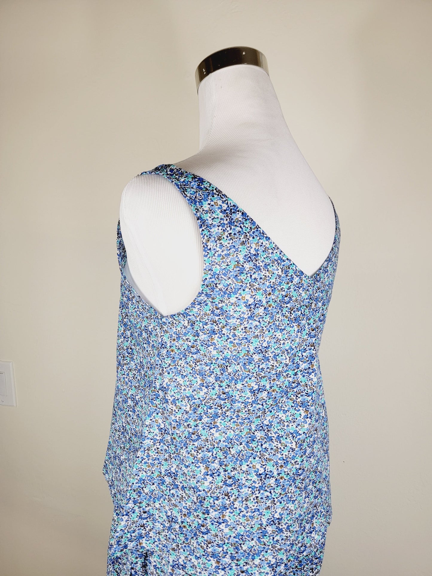 A LINE CUT TANK TOP