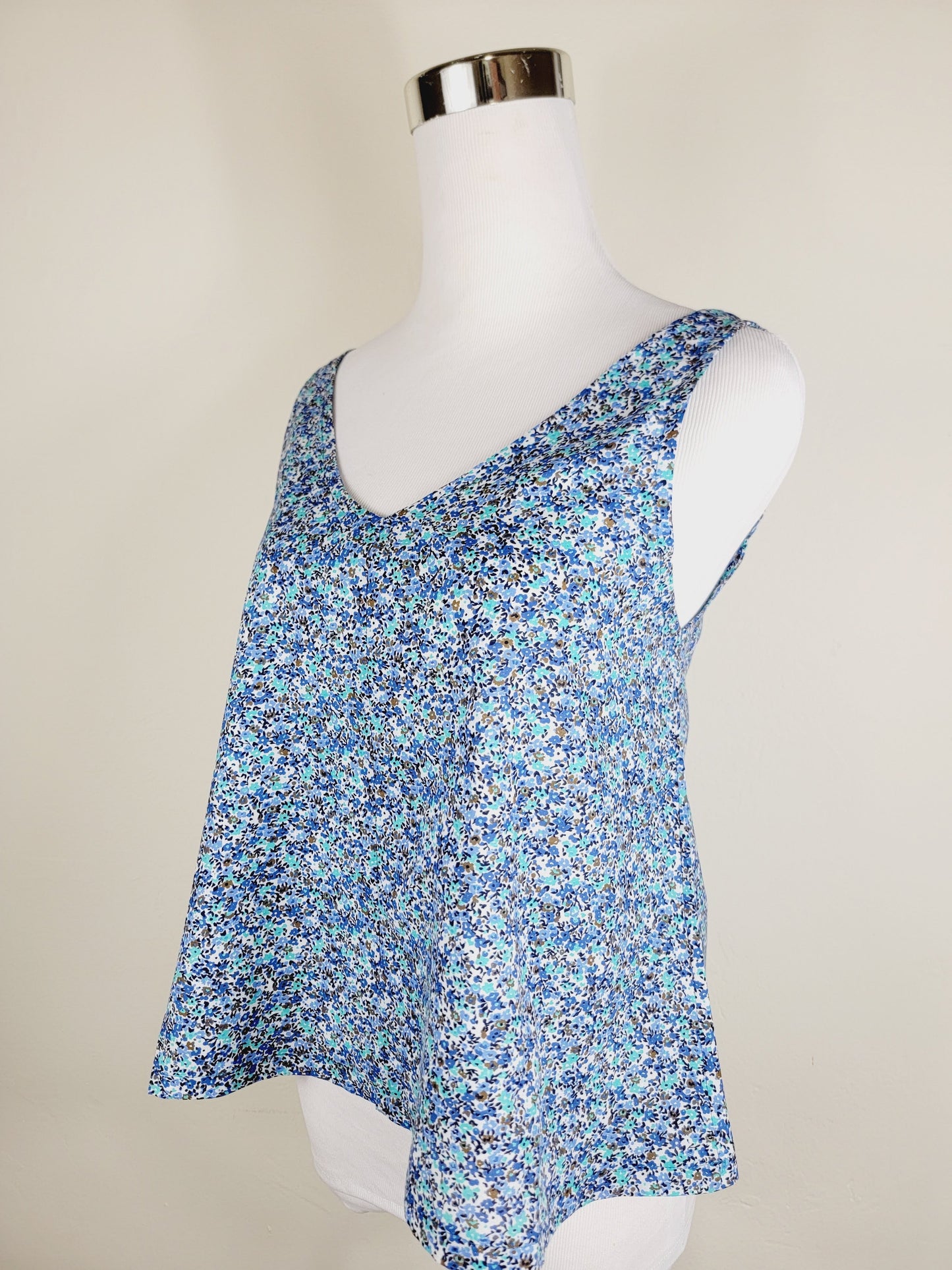 A LINE CUT TANK TOP
