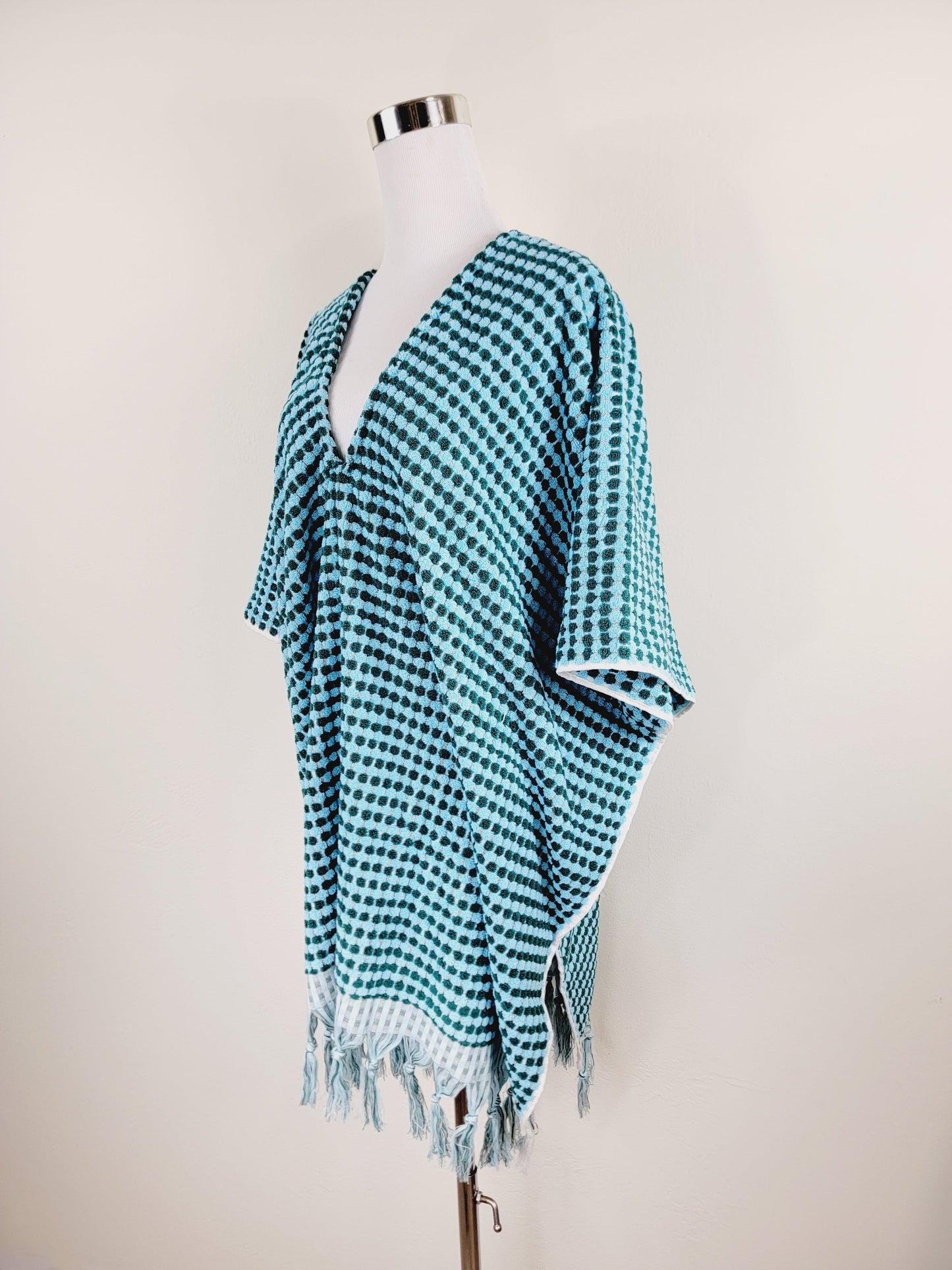 One Size Everyday Cover Up Towel – Beach Perfect , Pom Pom Blue