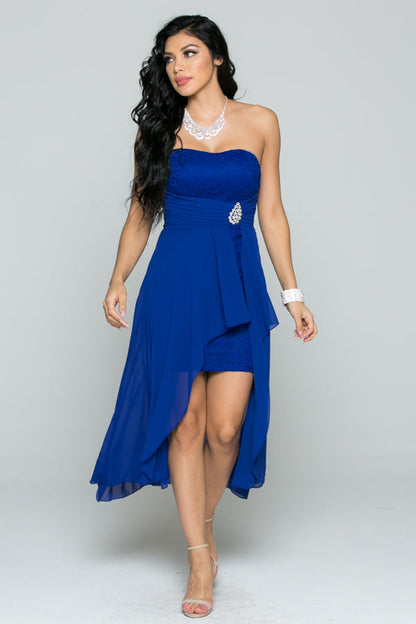 Open back Lace and chiffon surplus dress with waist brooch.