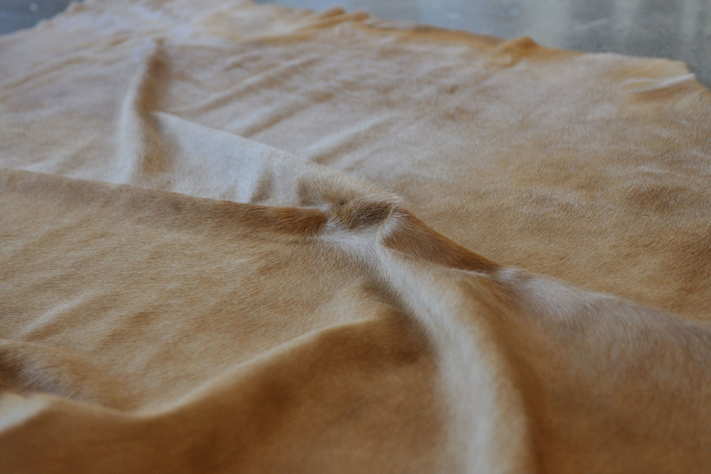 6' X 7' Natural Cowhide Area Rug