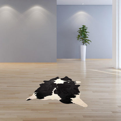 6' X 7' Tan And White Cowhide Cowhide Print Area Rug