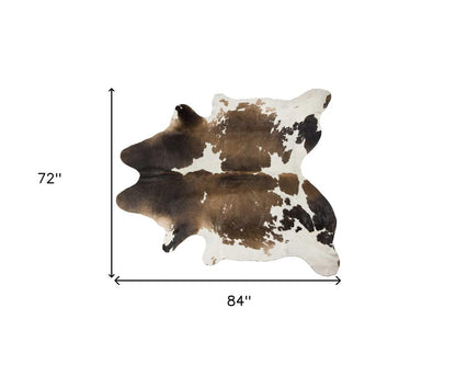 6' X 7' Tan And White Cowhide Cowhide Print Area Rug