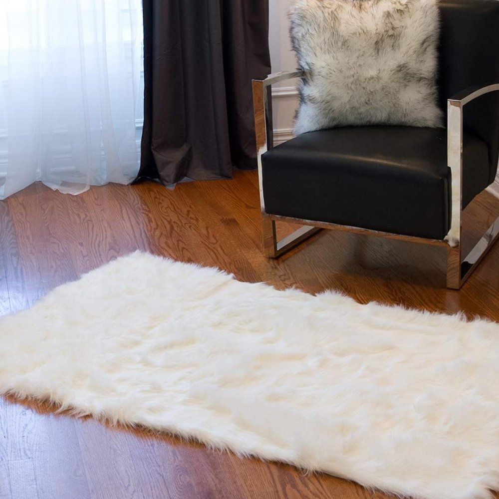 5' X 8' Off White Faux Fur Area Rug