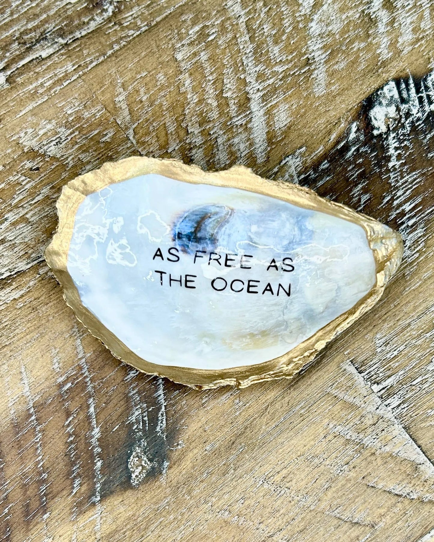 As free as the ocean - Oyster Trinket Dish