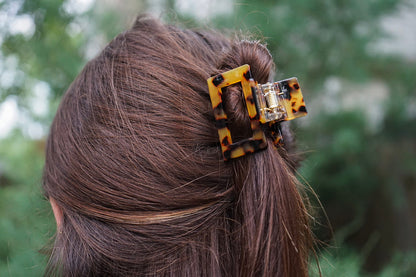 Carly Hair Claw - Tortoise