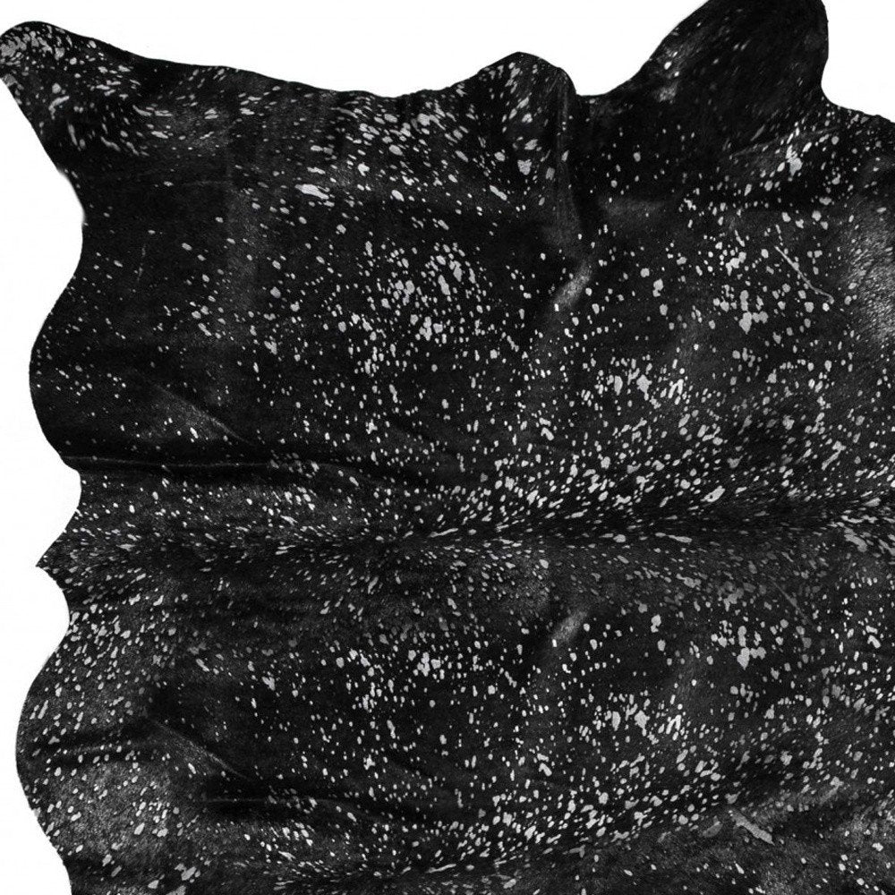 6' X 7' Black And Gold Cowhide Cowhide Print Area Rug