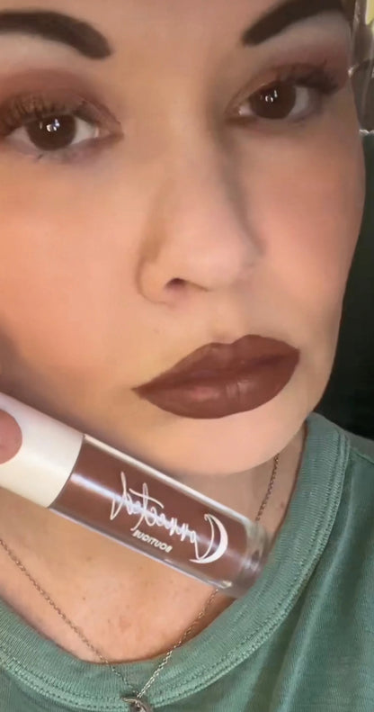 Downtown - Hydrating Brown Long wear liquid lipstick 5 ml