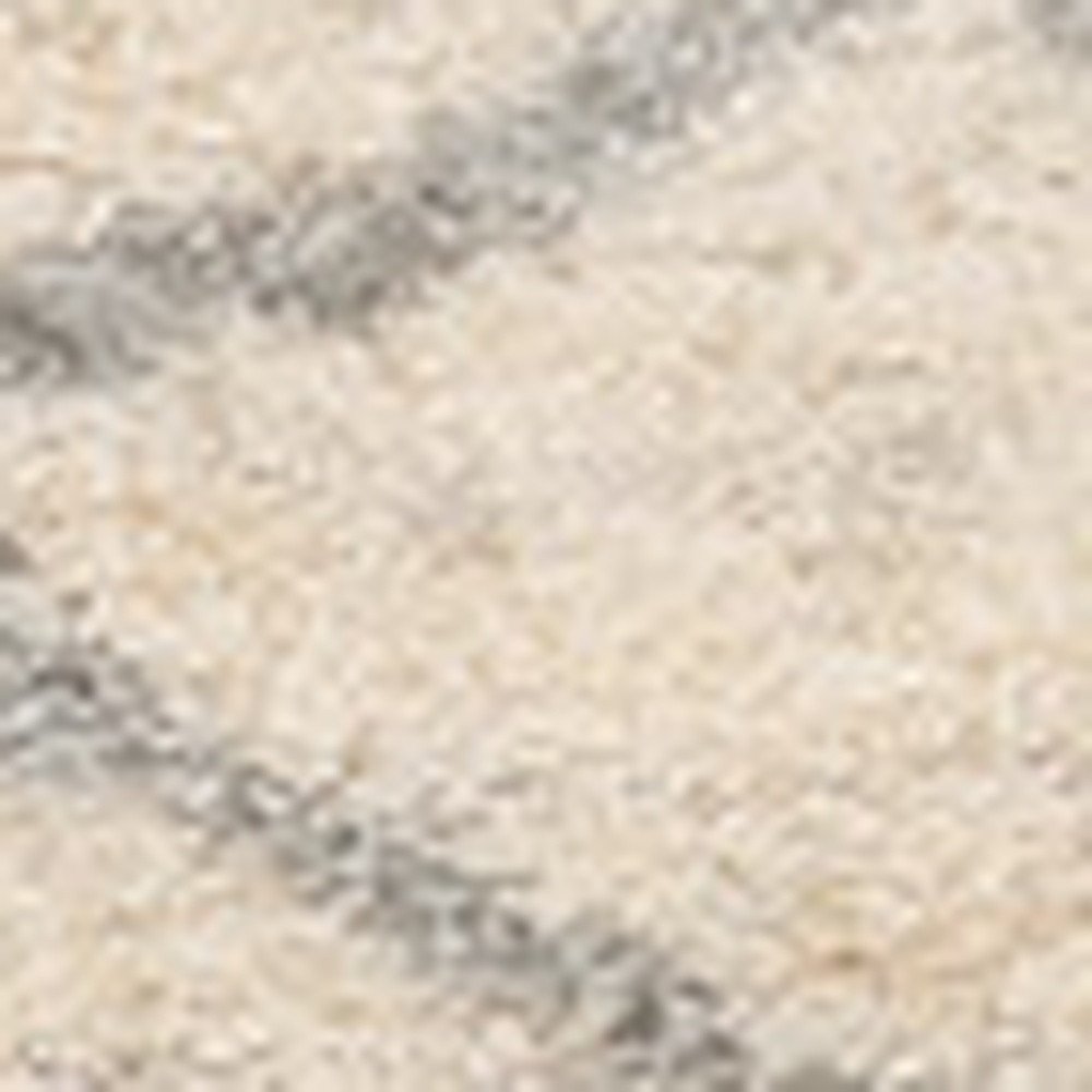 4' X 6' Ivory And Gray Chain Distressed Area Rug