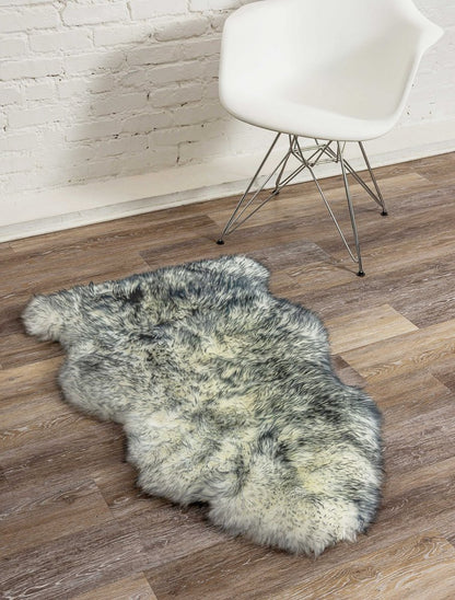 2' X 3' Gray Shag Area Rug