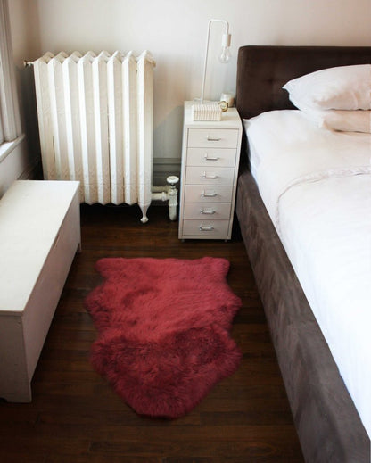 2' X 3' Raspberry Shag Area Rug