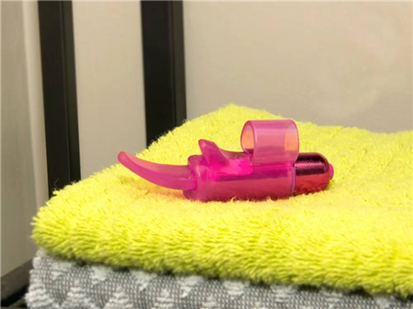 TINGLING TONGUE PINK