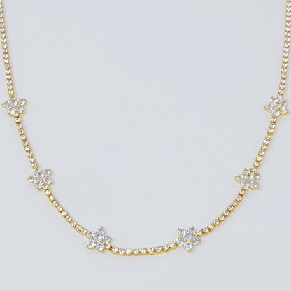 Stella Shiny Flower Necklace