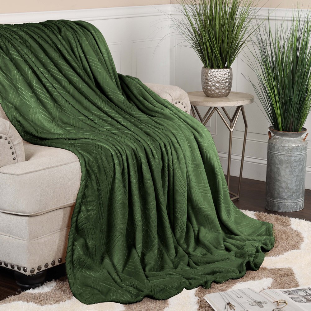 Queen Green Flannel Knitted Plush Blanket