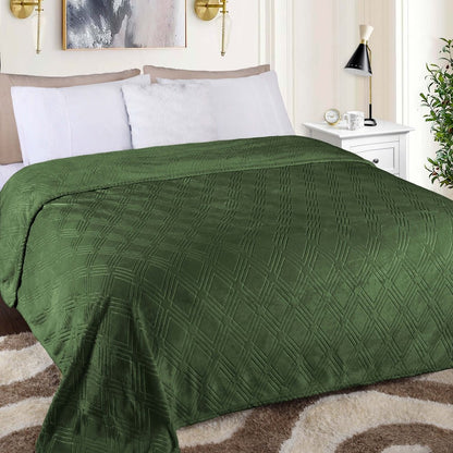 Queen Green Flannel Knitted Plush Blanket