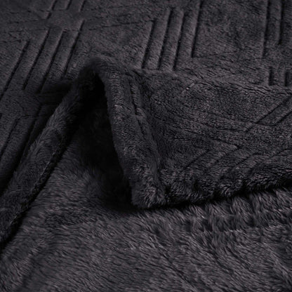 King Black Geometric Flannel Woven Plush Blanket