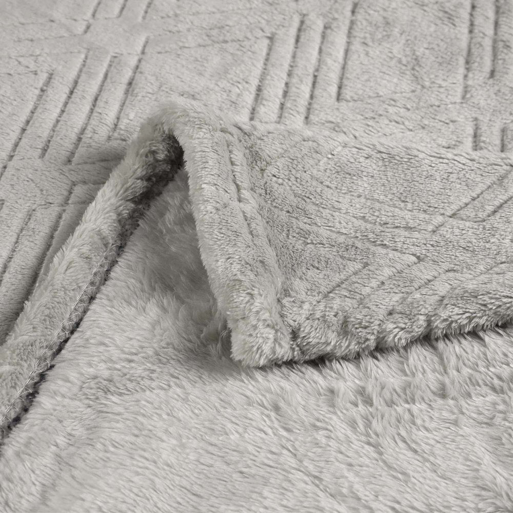 King Platinum Geometric Flannel Woven Plush Blanket