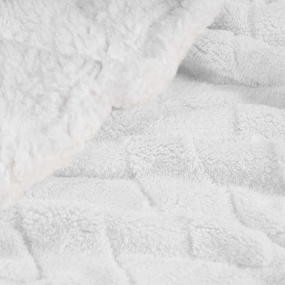 King White Fleece Knitted Plush Blanket