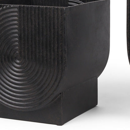 Set of Two Black Metal 20 Ounce Pot Planters