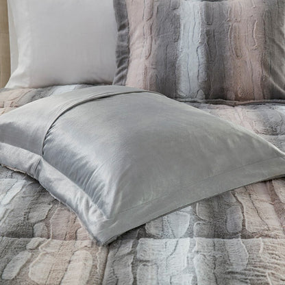 Set of Four Gray And Pink Striped King Ring Stitch Polyester Sham And Comforter
