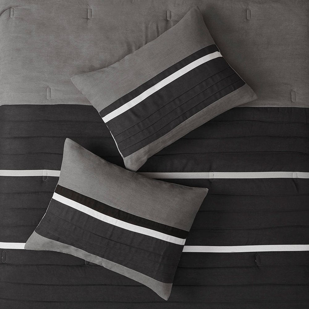 Set of Seven Black King Ring Stitch Polyester Sham And Comforter