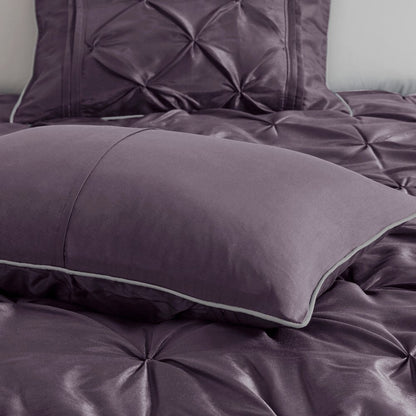 Set of Seven Plum Queen Ring Stitch Polyester Sham And Comforter