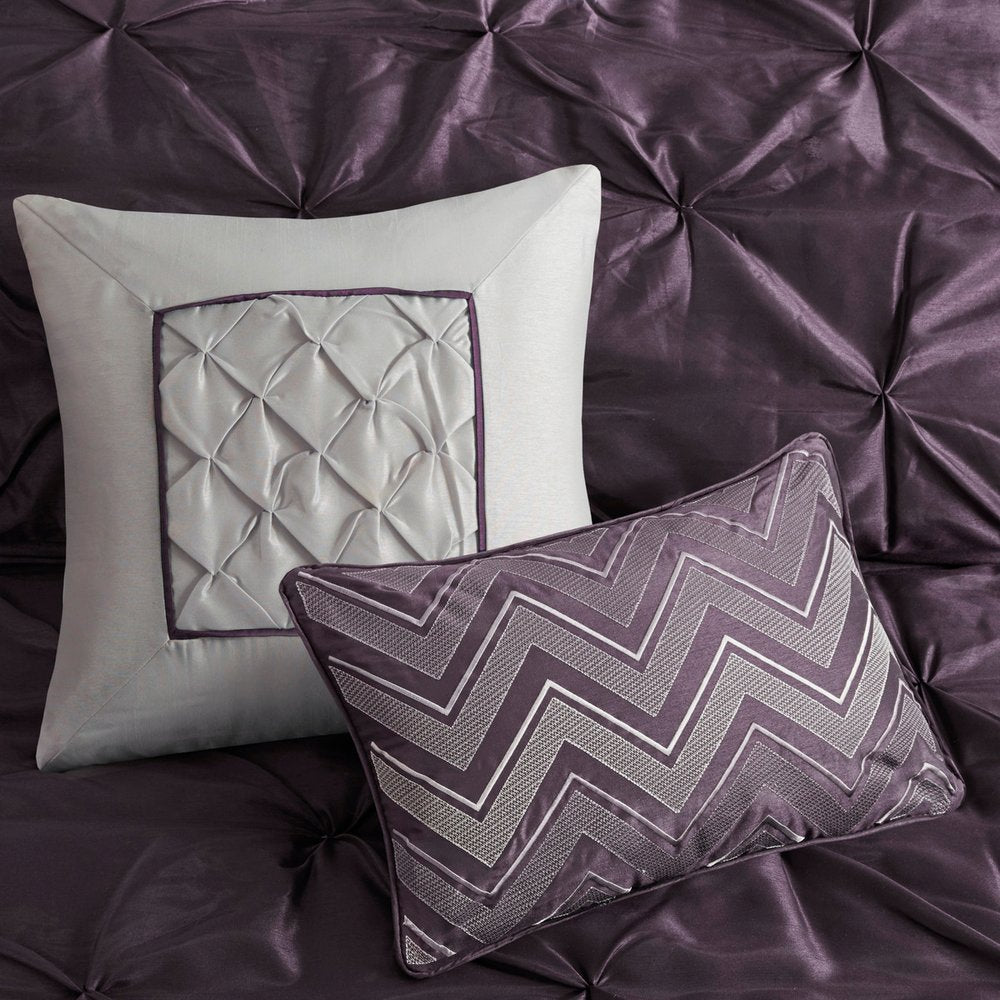Set of Seven Plum Queen Ring Stitch Polyester Sham And Comforter