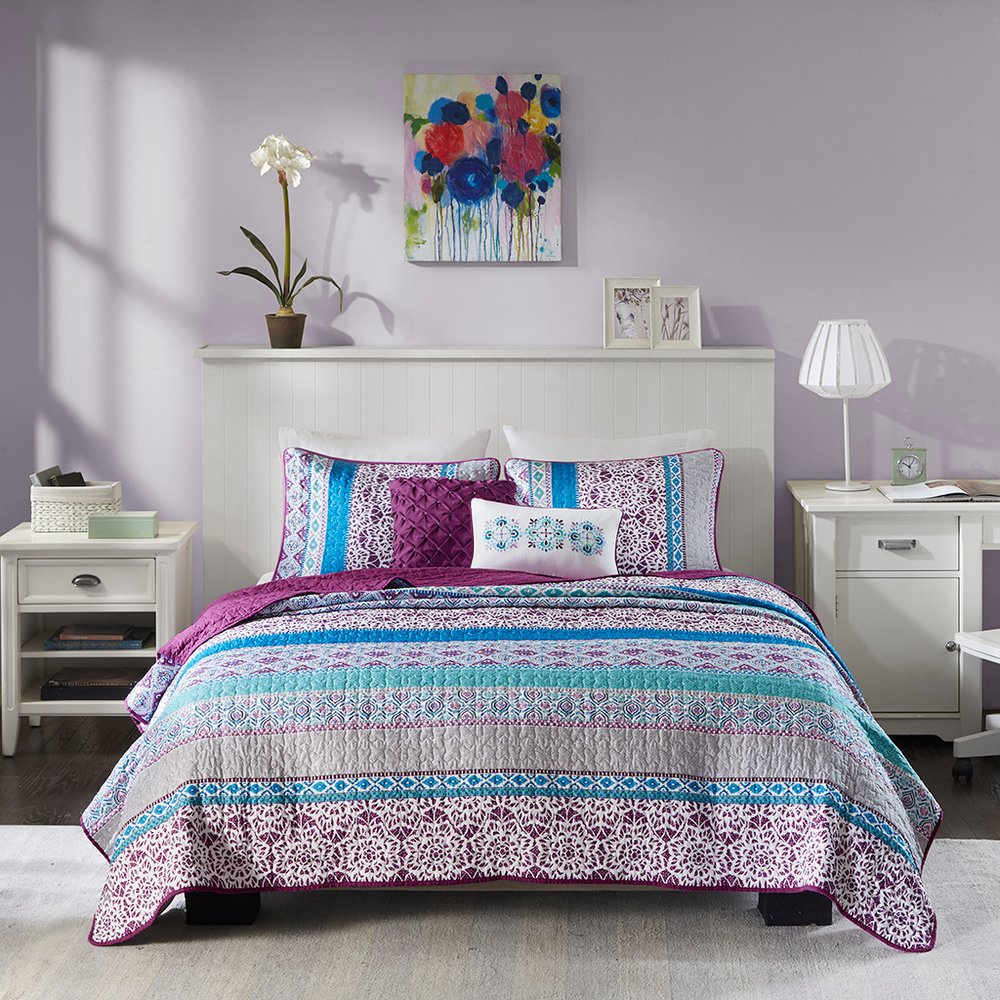 Set of Five Purple And Ivory Striped Queen Ring Stitch Sham And Comforter