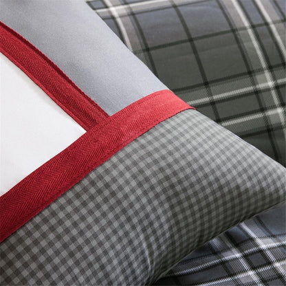 Set of Five Gray And White Plaid Queen Ring Stitch Polyester Sham And Comforter