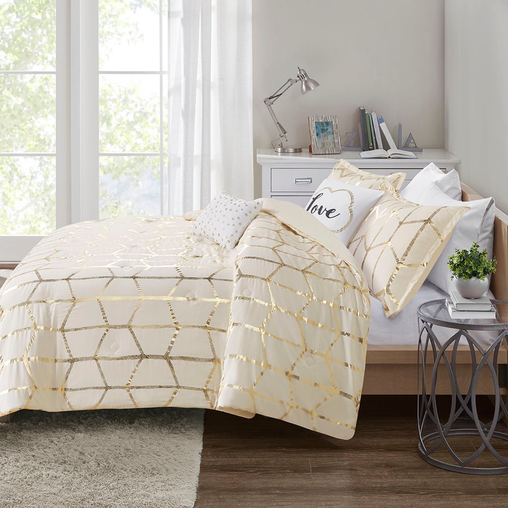 Set of Four Gold And Ivory Geometric Ring Stitch Polyester Sham And Comforter