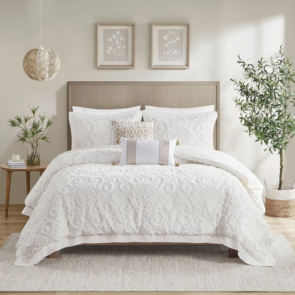 Set of Three White Medallion Queen Ring Stitch Sham And Comforter