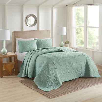 Set of Three Aqua Medallion Queen Ring Stitch Sham And Comforter