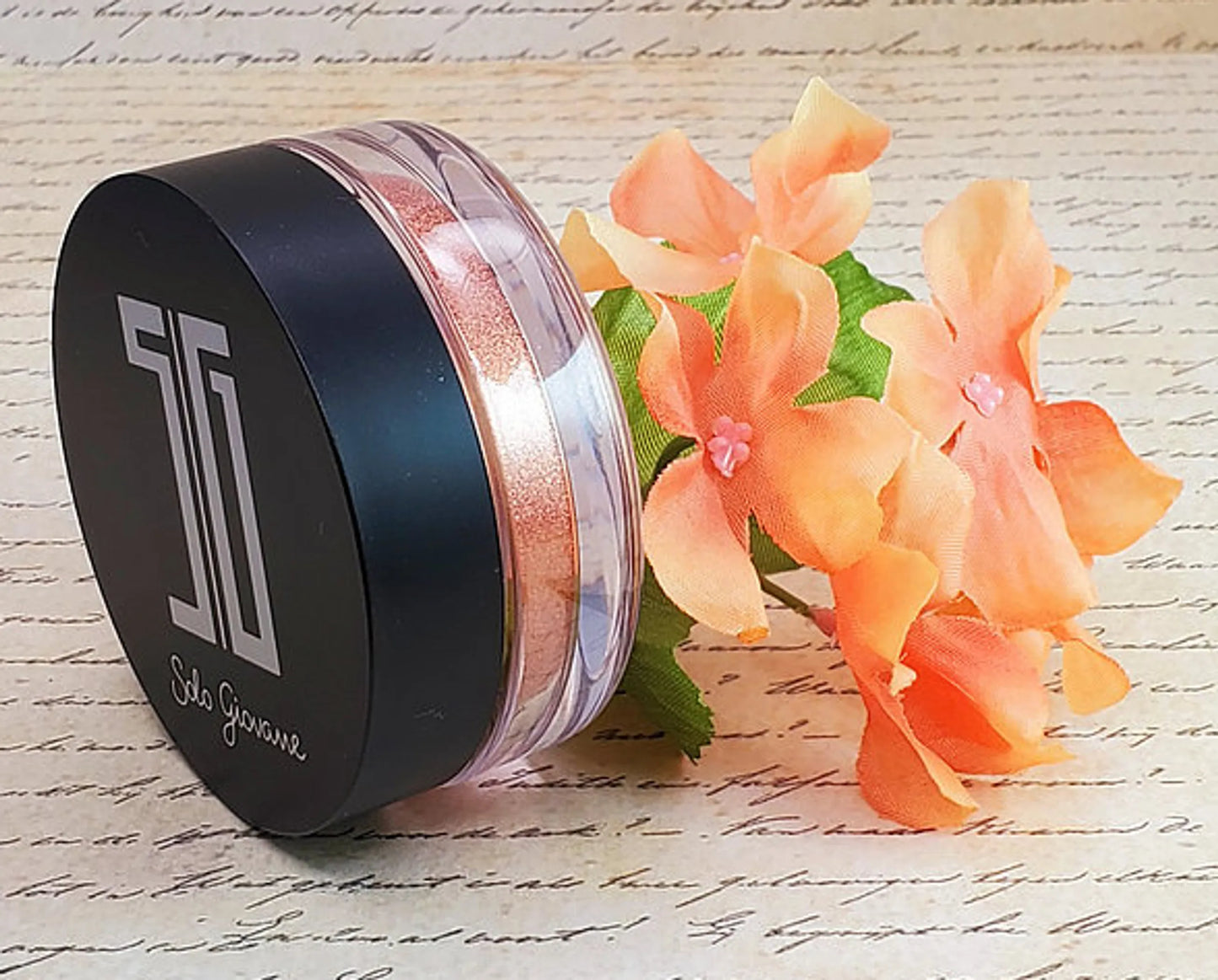 Shine Bright Highlighting Powder