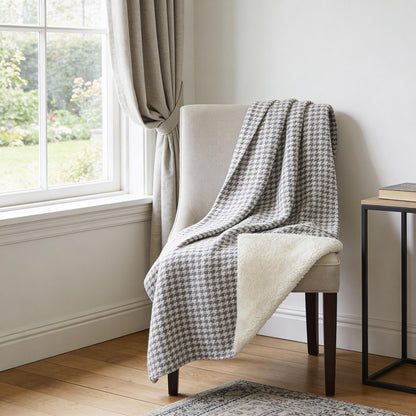 50" X 70" Gray And Light Gray Houndstooth Microfiber Plush Throw Blanket